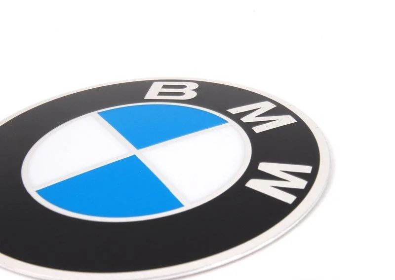 Эмблема фирмы . тисн.с клеящ.пленкой 36131182254 BMW - изображение 1