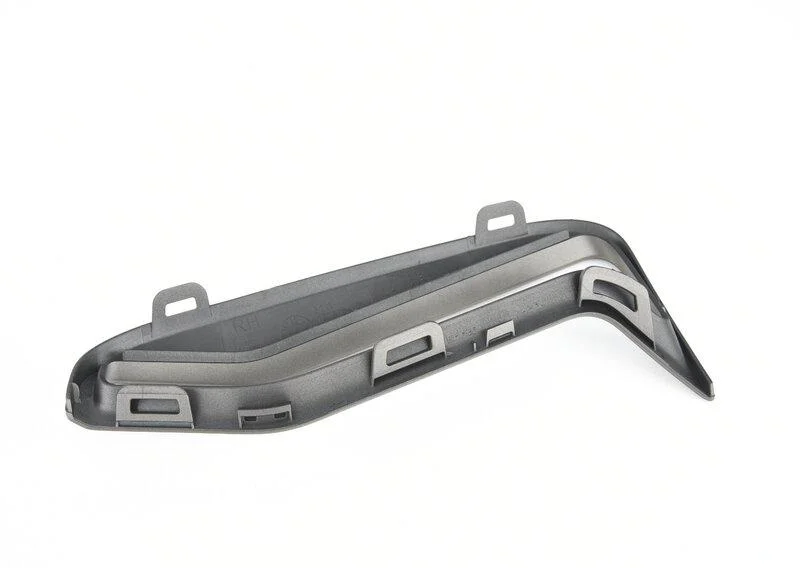 Декоративная накладка боковой решетки п 51115A07602 BMW - изображение 1