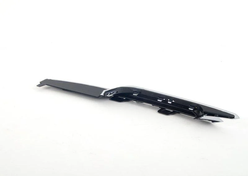 Накладка впускного сопла п 51117279698 BMW ориг - миниатюра 4