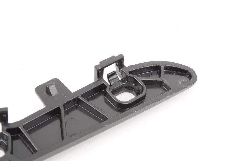 F30/f30n крепление переднего крыла п нж 51117279712 BMW - изображение 1