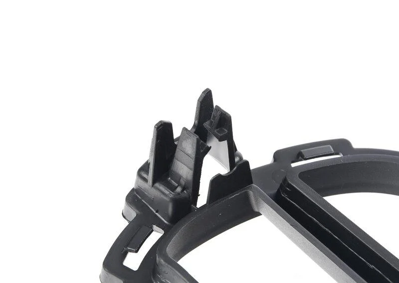 Накладка впускного сопла л 51117365139 BMW ориг - изображение 1