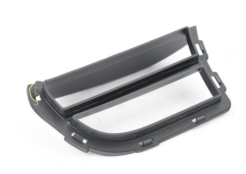 Накладка впускного сопла п 51117365142 BMW ориг - изображение 1
