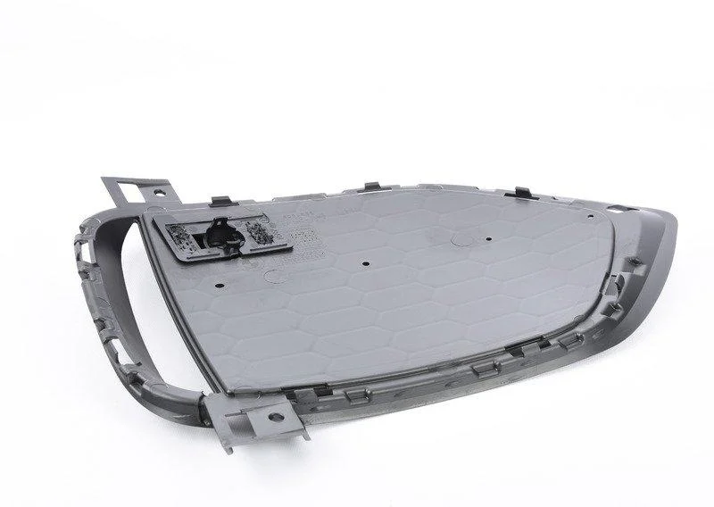 Решетка боковая закрытая л 51118056855 BMW ориг - миниатюра 2