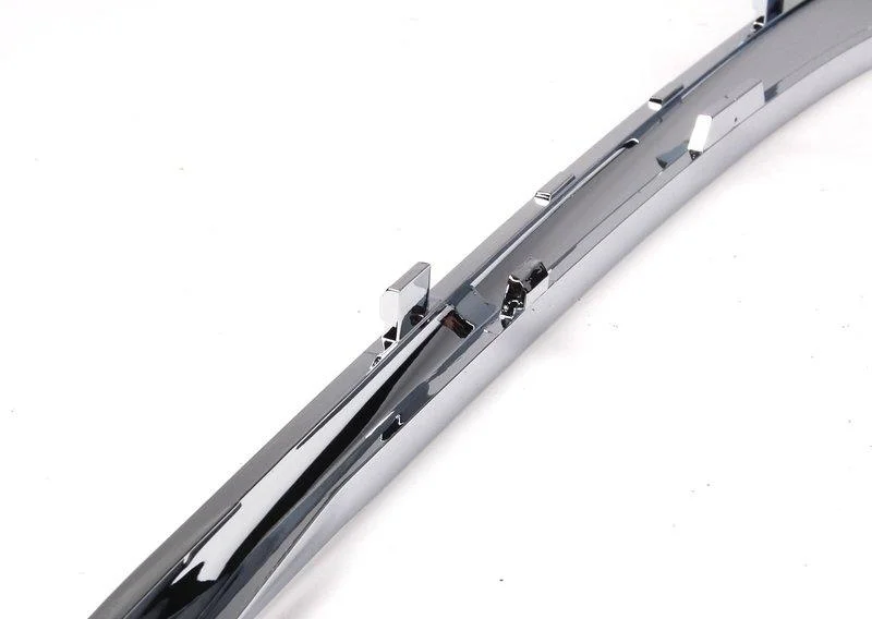Накладка правая 51118168106 BMW оригинал - миниатюра 4