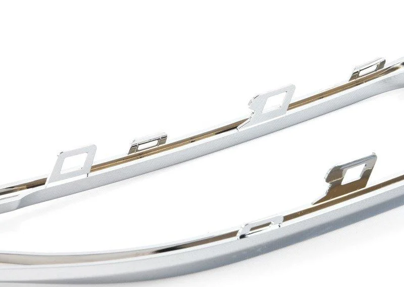 Резиновые полоски левая 51127369919 BMW оригинал - изображение 1