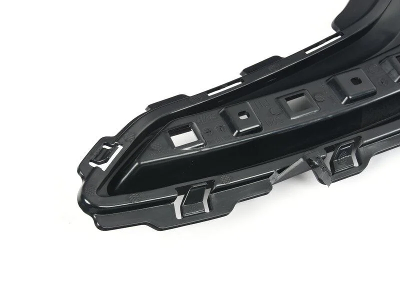 Накладка облицовки сзади справа 51127463618 BMW - миниатюра 2