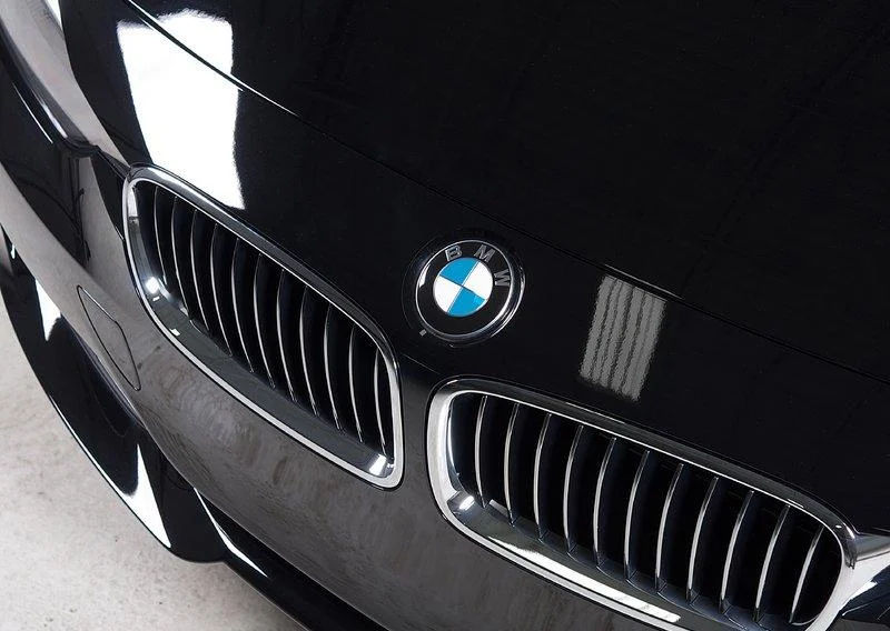 Декоративная решетка 51137263482 BMW оригинал - изображение 1
