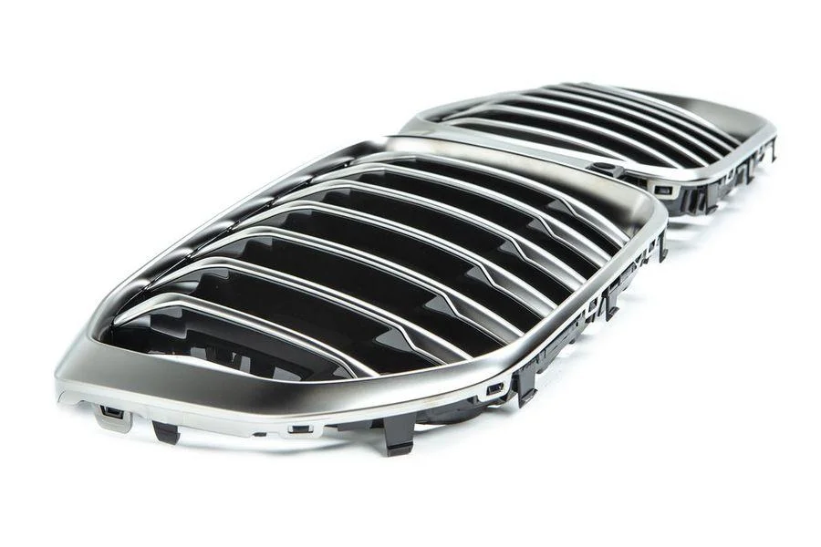 Передняя декоративная решетка 51137454888 BMW ориг - миниатюра 2