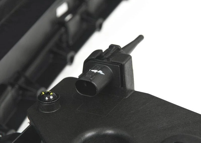 G05n m60/f95 рамка воздуховода переднего 51137462659 BMW - изображение 1