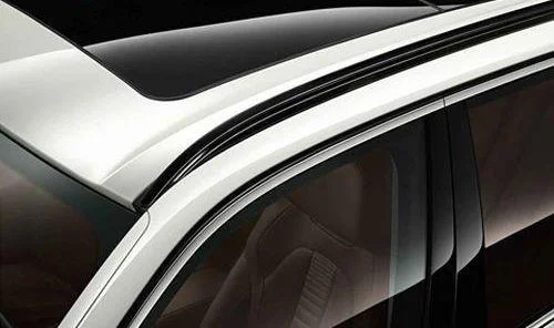 Леер на крыше зерк.блеск черный п 51138090458 BMW - изображение 1