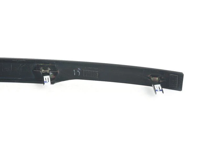 G07 черная накладка багажника 51138745726 BMW ориг - изображение 1