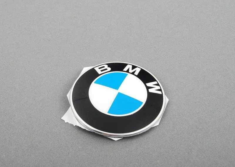Значек на пер бампер 51147057794 BMW оригинал - миниатюра 3