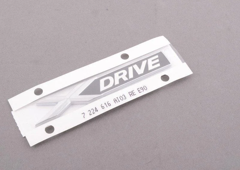 Надпись 51147224616 BMW оригинал - изображение 1
