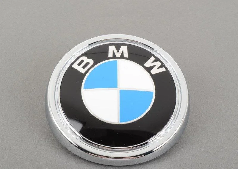 Эмблема для багажной двери 51147294465 BMW ориг - миниатюра 2