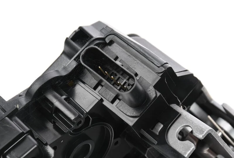 G30 передний правый замок с доводчиком 51217281948 BMW - миниатюра 2