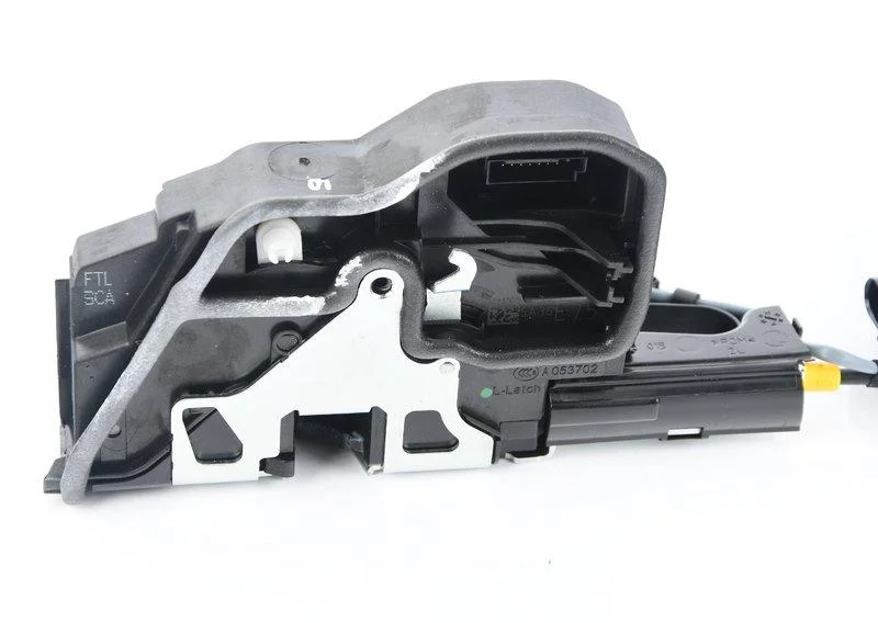 Е70 доводчики пер л 51217167579 BMW оригинал - изображение 1