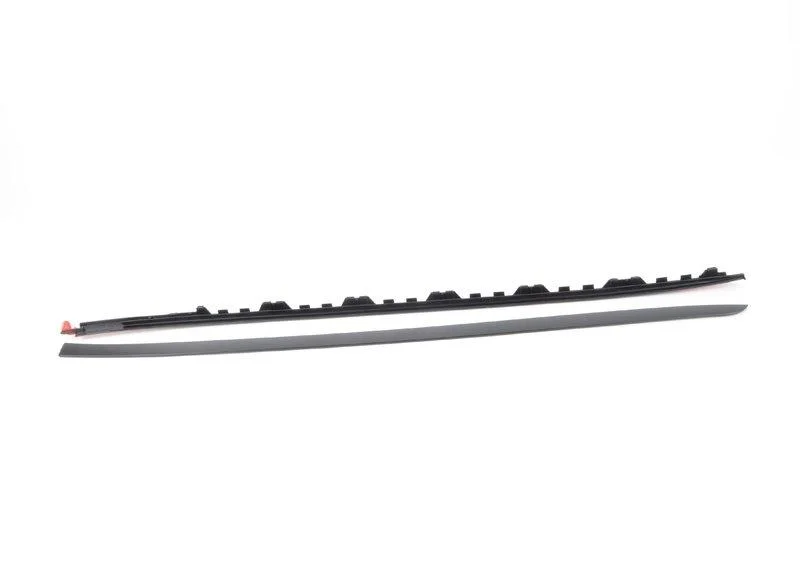 Водосточный желобок окрашенный л 51317351161 BMW - миниатюра 4