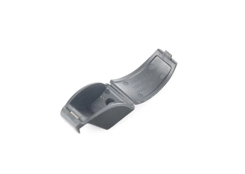 Крючок для солнцезащитной шторы 51357458961 BMW - изображение 1
