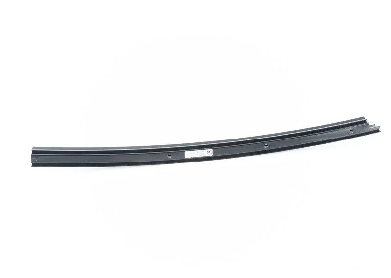 Накладка направляющей стойки стекла п 51357410048 BMW - миниатюра 3