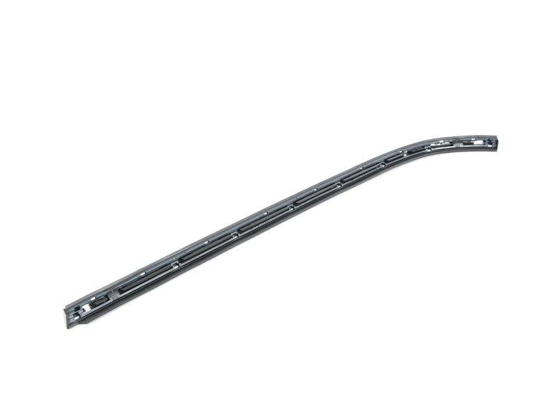 Декоративная планка заднего крыла л 51377390173 BMW - изображение 1