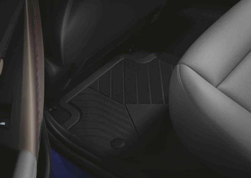 G60 задние всепогодные коврики 51475A87FF2 BMW - изображение 1