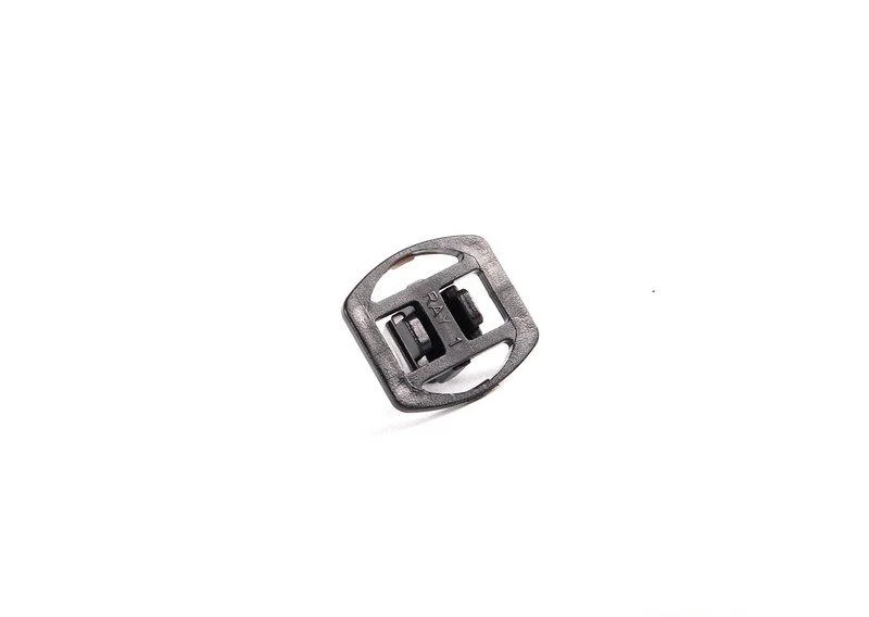 Скоба накладки порога 51477066416 BMW оригинал - миниатюра 4