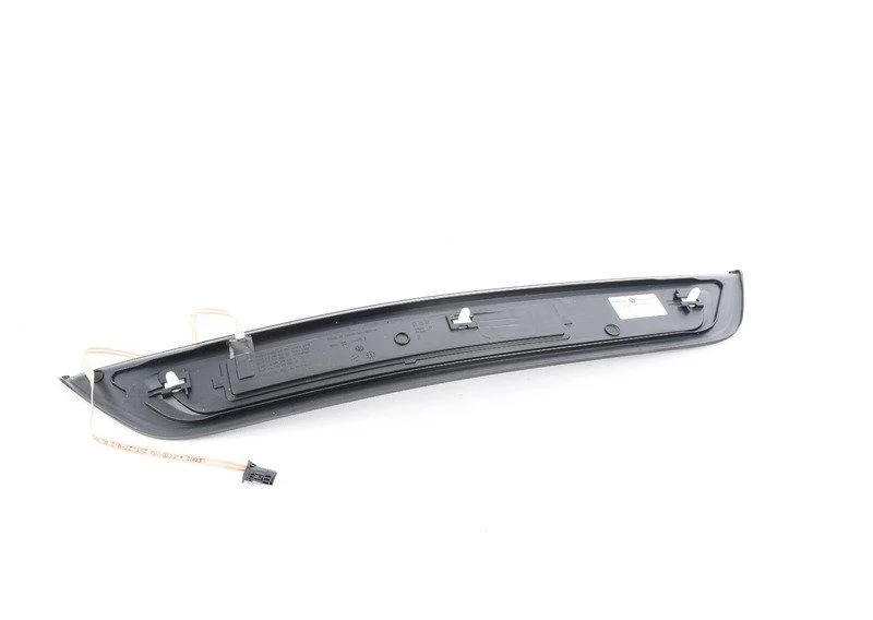 Накладка порога с подсветкой.п зд 51478064906 BMW - миниатюра 2