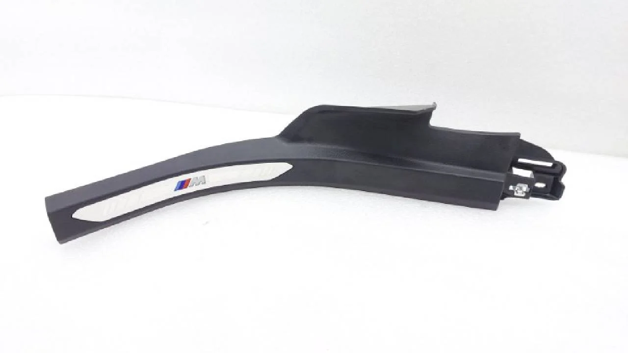 G05 m50d вставка порога переднего 51478070437 BMW - изображение 1