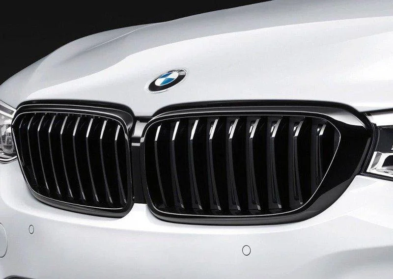 Перед.декор.решетка радиат.черн.блест.пр 51712445002 BMW - изображение 1