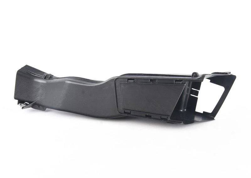 Воздуховод тормозн.механизма п 51747294488 BMW - изображение 1