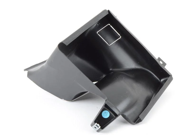 Воздуховод amoek п 51747308828 BMW оригинал - изображение 1