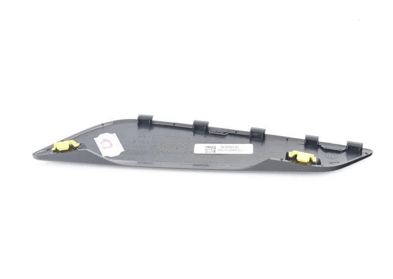 Накладка воздуховода крыла п 51747439014 BMW ориг - изображение 1