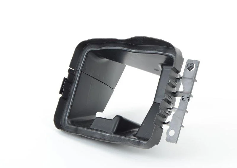 Воздуховод amoek п 51748054232 BMW оригинал - изображение 1
