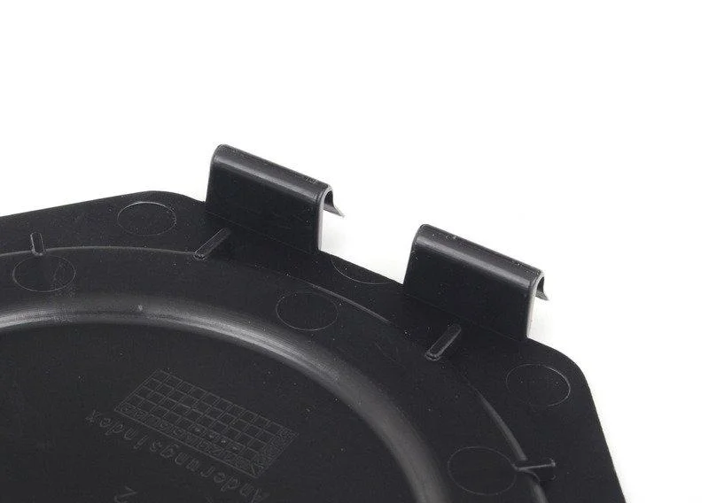 Крышка для панели жесткости зд 51757173468 BMW - изображение 1