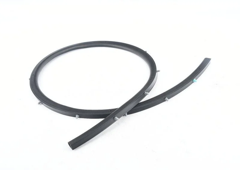 G05/g06 уплотнитель капота 51767418174 BMW ориг - миниатюра 3