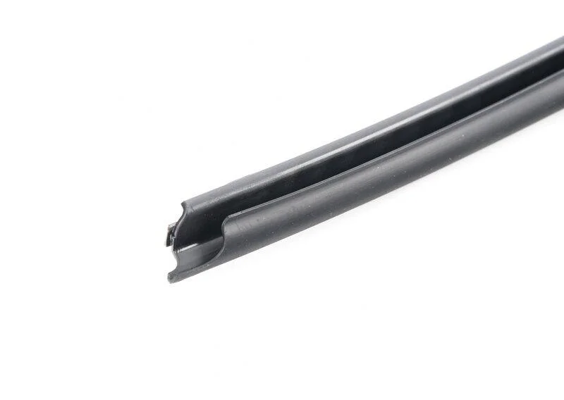 G05 уплотнитель стыка двери 51767428705 BMW ориг - изображение 1
