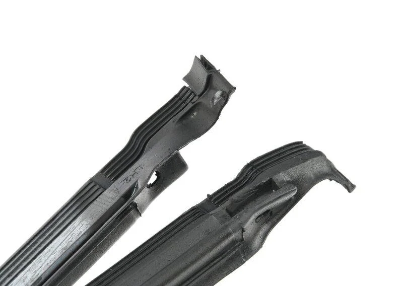 G05/g07 уплотнитель панорамы 54109466636 BMW ориг - изображение 1