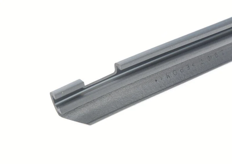 G01/g05/g06 уплотнитель водосточного желоба панорамы 54107493149 BMW - изображение 1