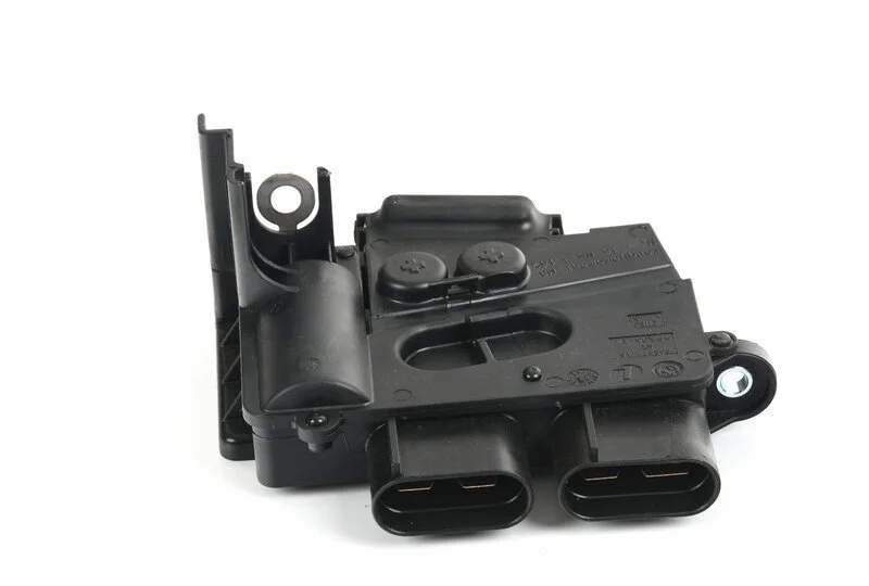 F25/f26 распределитель тока плюсовой 61149326204 BMW - изображение 1