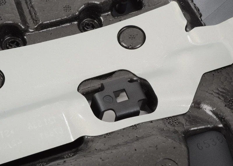 Облицовка нижняя часть 61316947785 BMW оригинал - изображение 1