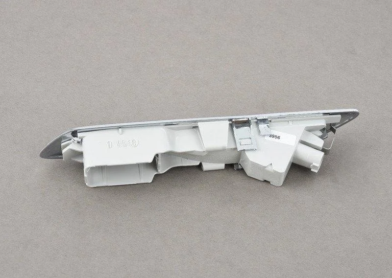 Дополнительный указатель поворота л 63137154167 BMW - миниатюра 2