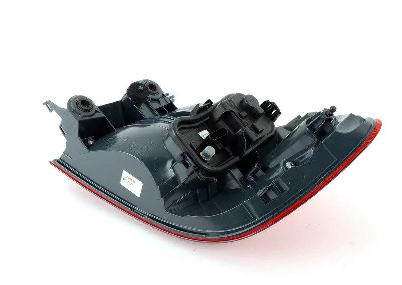 F32/f82 фонарь правый внешний 63217296098 BMW ориг - изображение 1