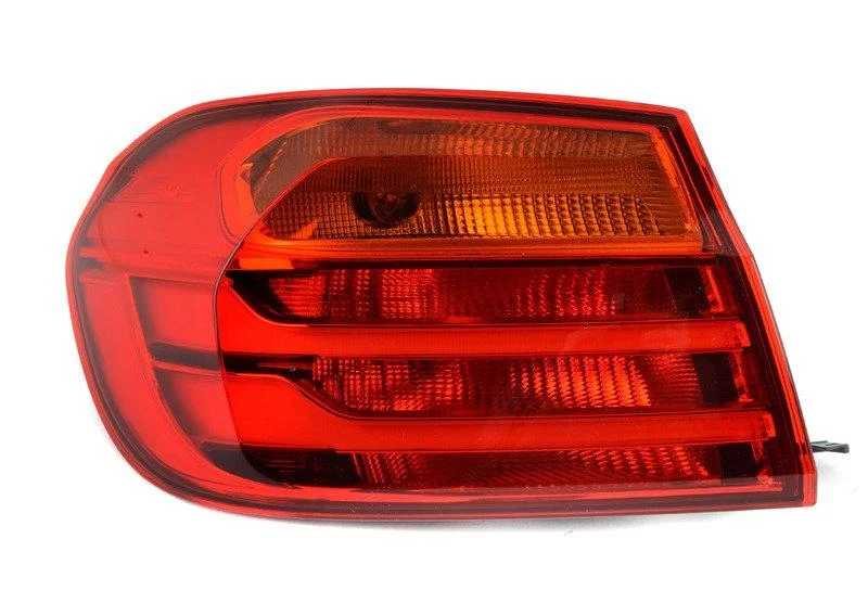 F32/f82 фонарь правый внешний 63217296098 BMW ориг - миниатюра 4