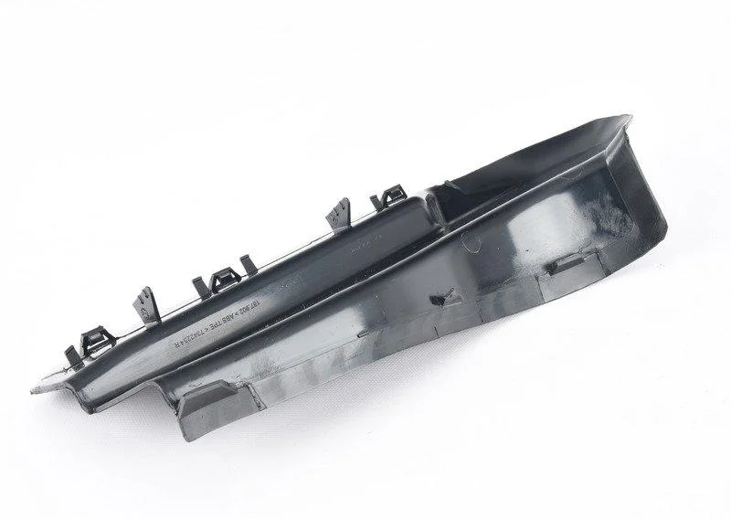 Накладка блока зад.фон.в крышке баг.п 63217342234 BMW - миниатюра 2