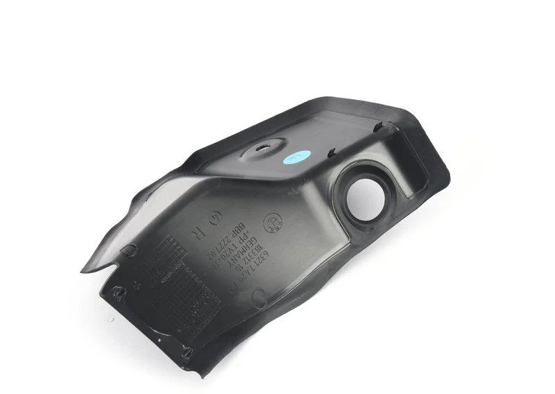 Накладка блока задних фонарей п 63217420750 BMW - миниатюра 2