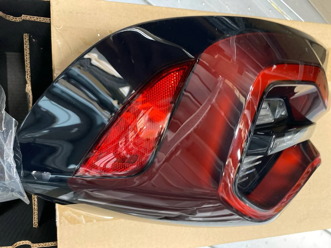 G01n фонарь правый внешний 63219463048 BMW ориг - миниатюра 5