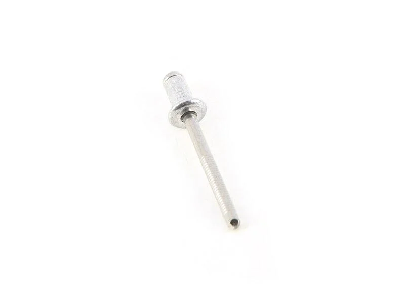 Глухая заклепка 7147216152 BMW оригинал - миниатюра 2