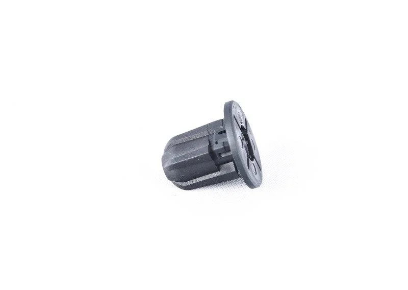 Распорная гайка 7149177765 BMW оригинал - миниатюра 2