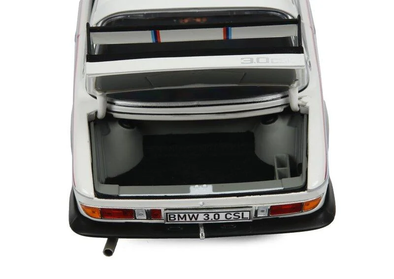 Модель  e9 csl 1/18 80435A5D020 BMW оригинал
