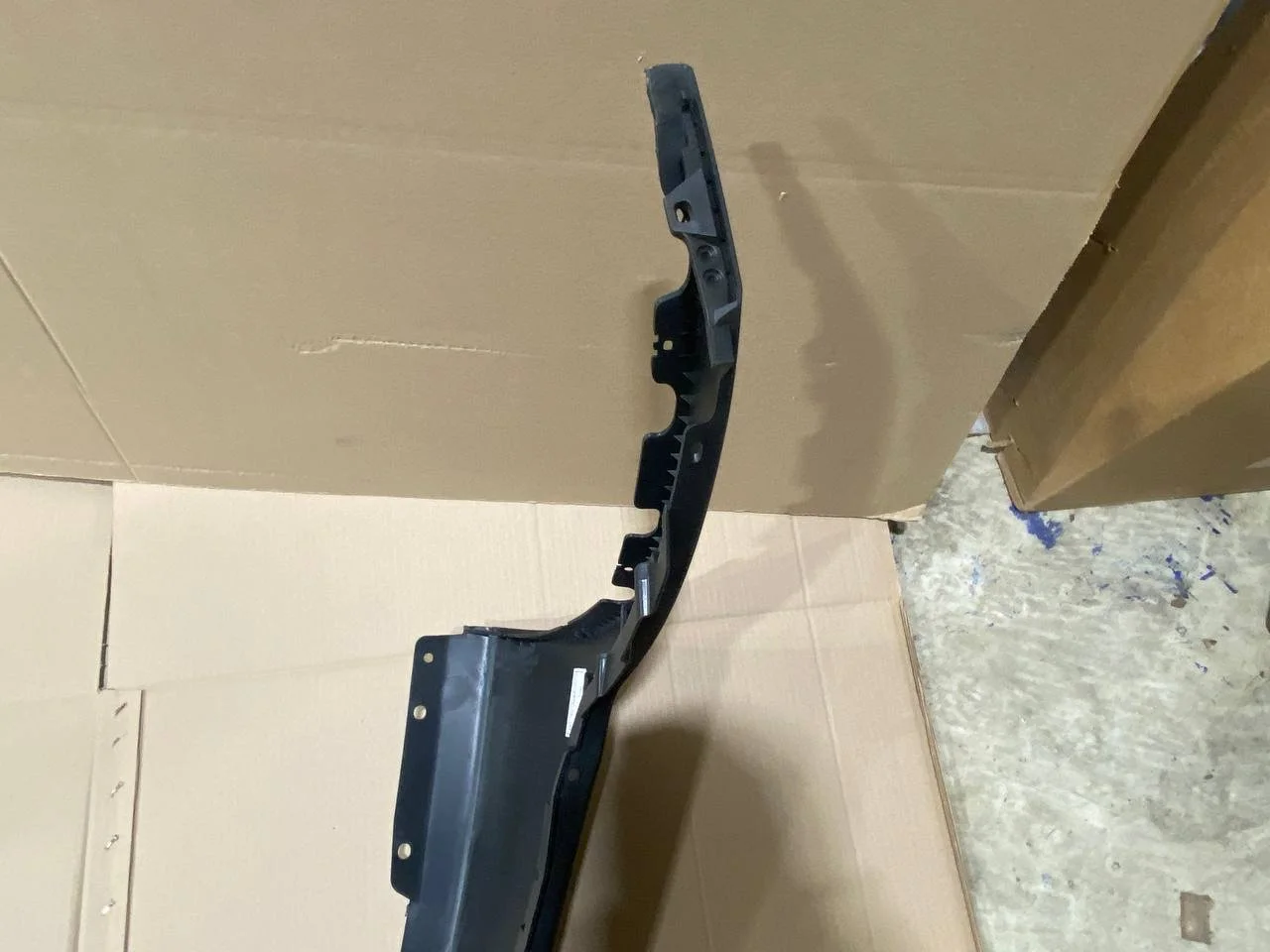 Панель бампера 86612B8500 HYUNDAI-KIA уценен. - миниатюра 3